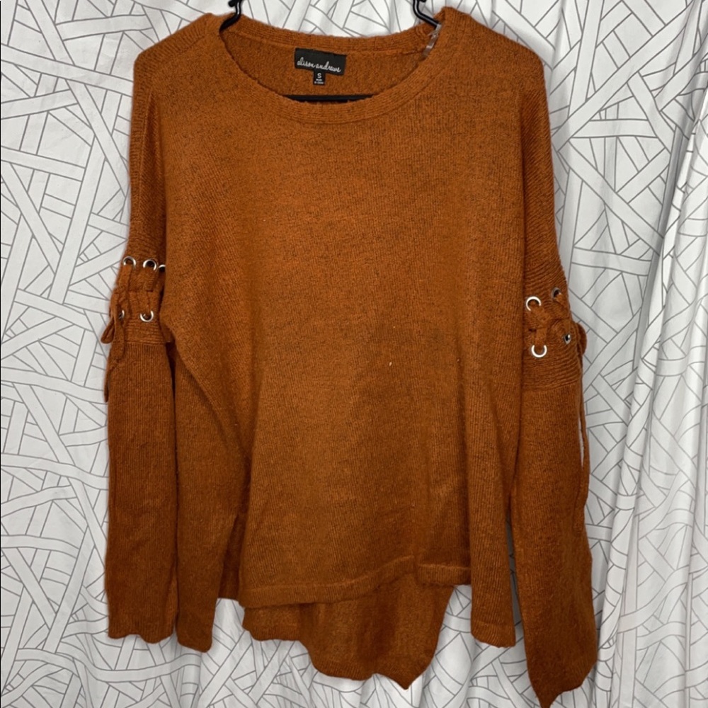 Scoop neck sweater